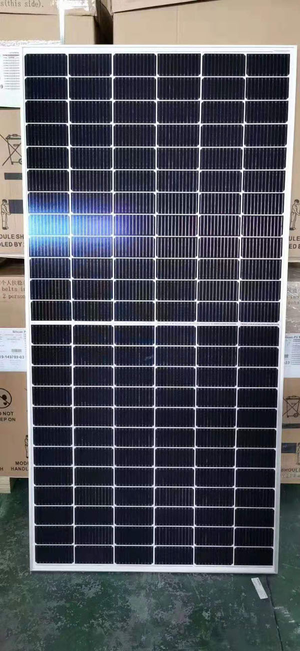 395W Hanwha Q-CELLS Solar Module