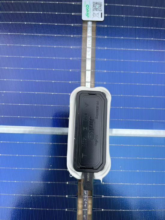 560W-580W Jinko Bifacial Mono Solar Panel